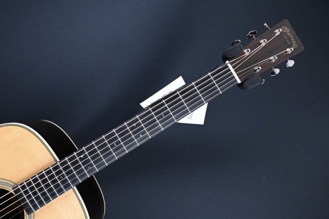 Martin Standard Series HD-28 Natural #865