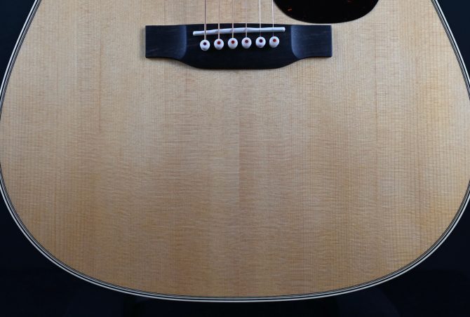 Martin Standard Series D-28 Natural #689