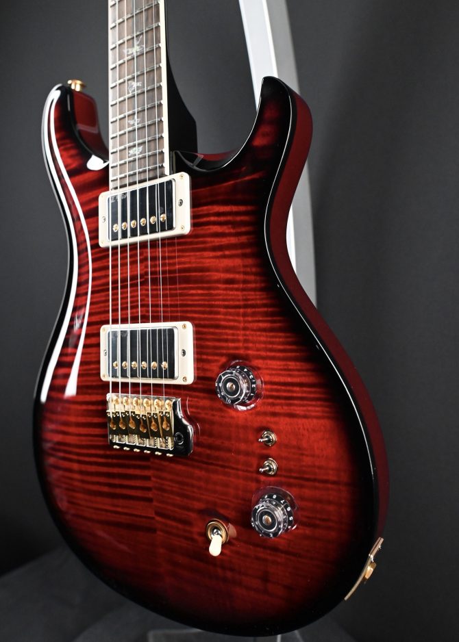 PRS McCarty Tremolo 10-Top Red Tiger w/ Metallic Back #237