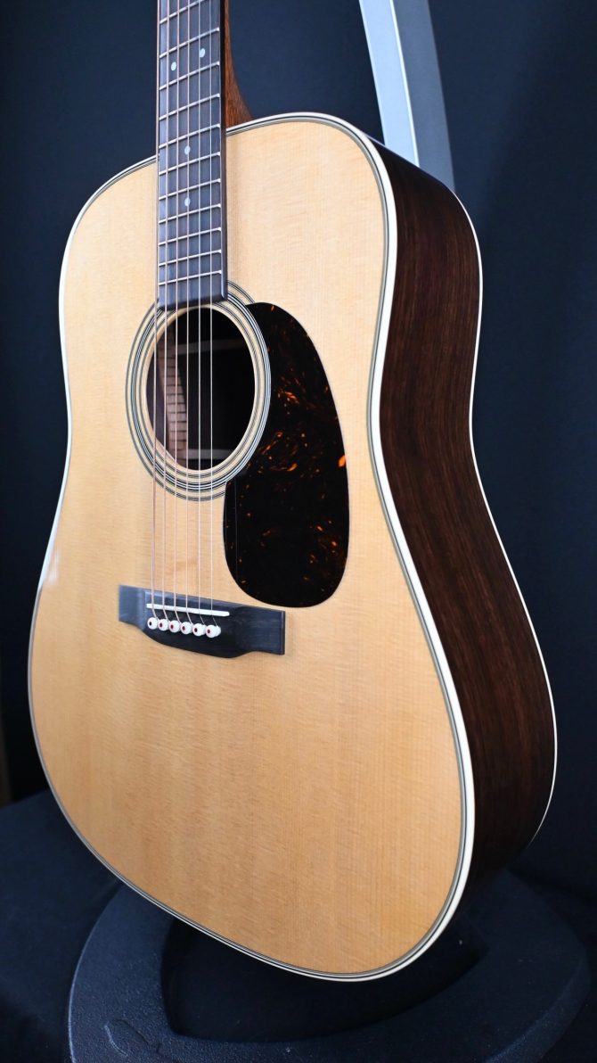 Martin Standard Series D-28 Natural #689