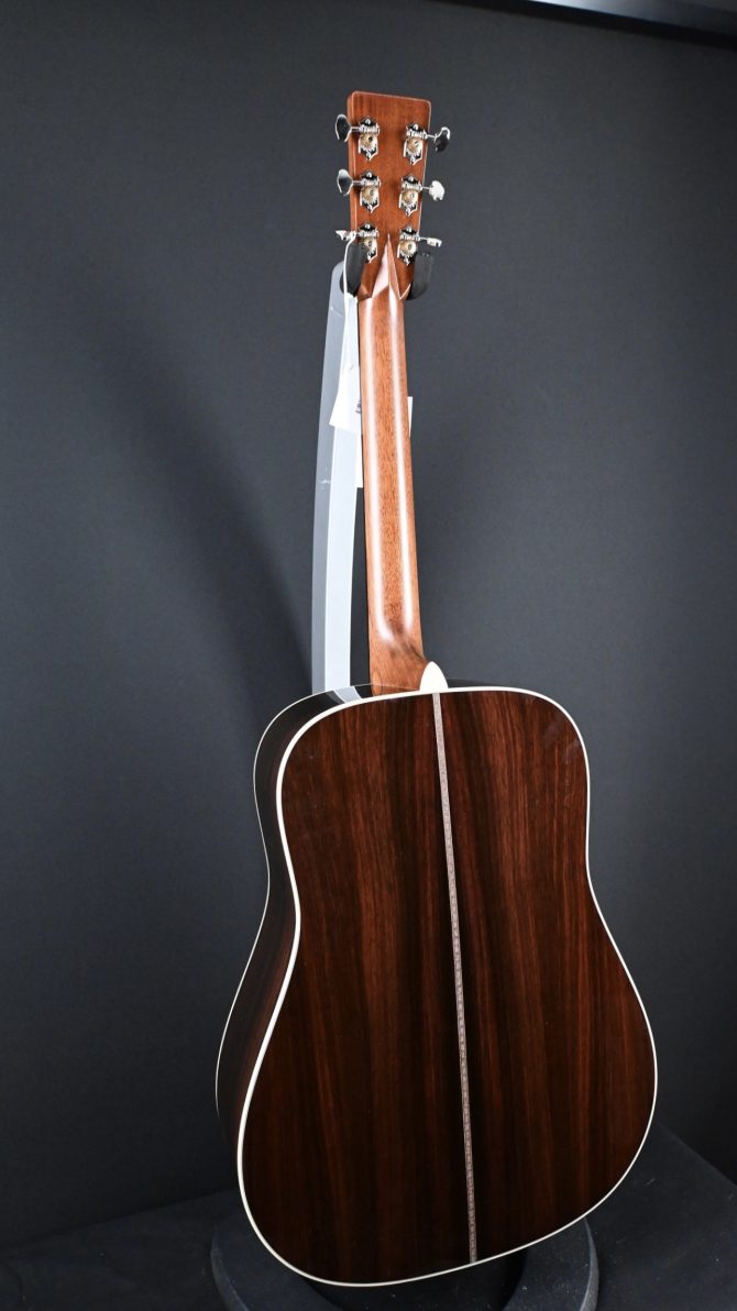 Martin Standard Series HD-28 Natural #865