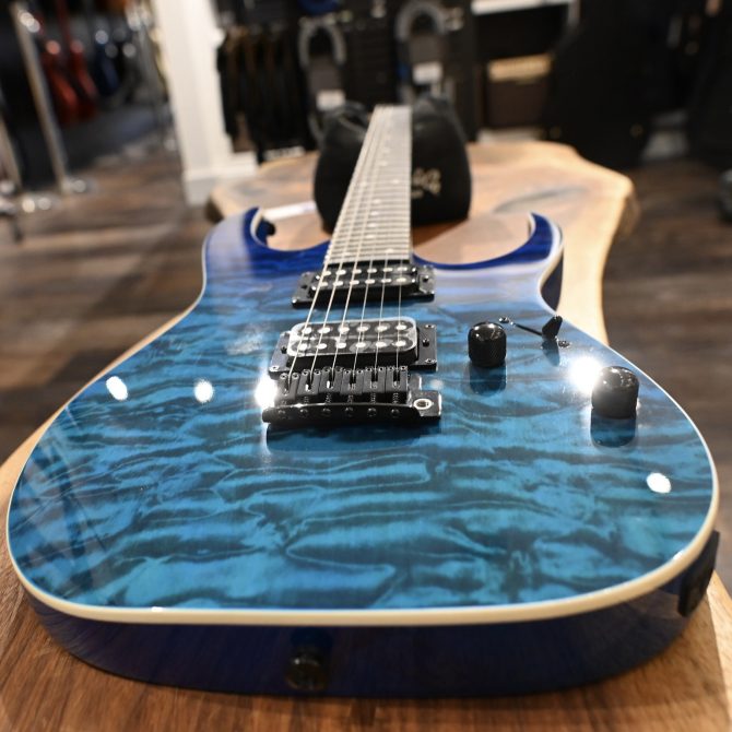 Ibanez Gio Series GRG120QASP-BGD Blue Gradation #748