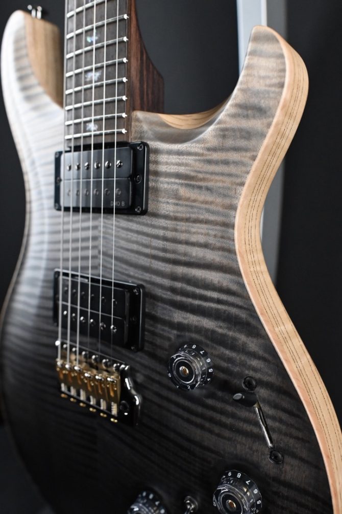 PRS Wood Library Custom 24 Piezo 10-Top Gray Black Fade #121