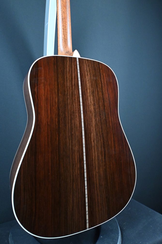 Martin Standard Series D-28 Natural #689