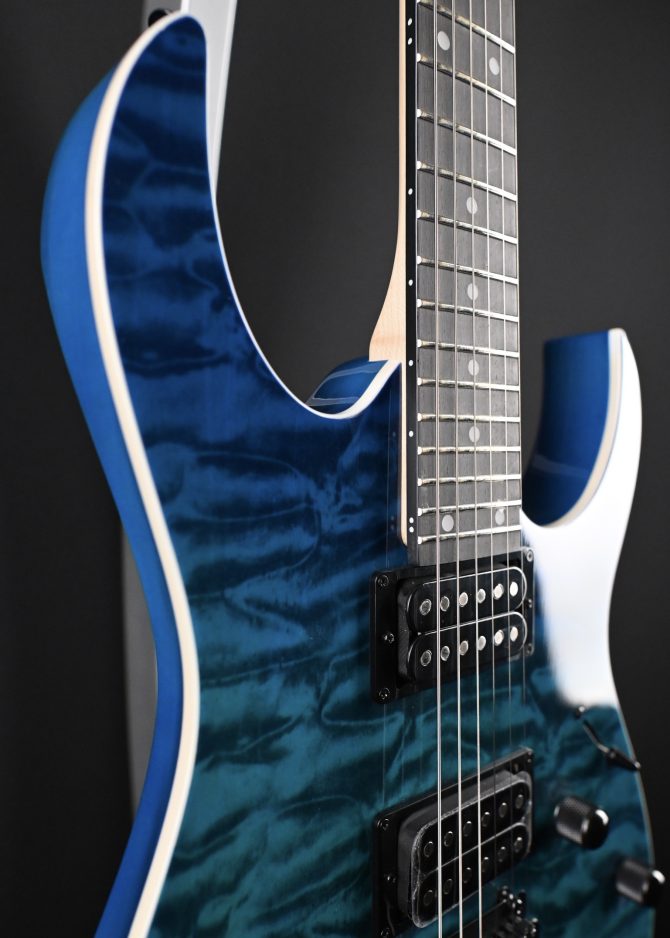 Ibanez Gio Series GRG120QASP-BGD Blue Gradation #748