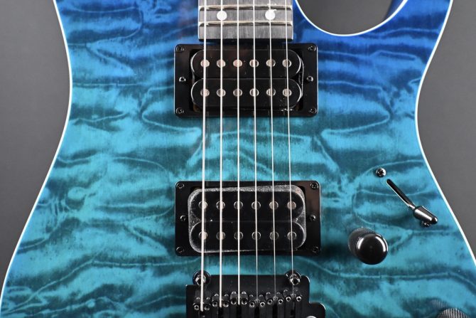 Ibanez Gio Series GRG120QASP-BGD Blue Gradation #748