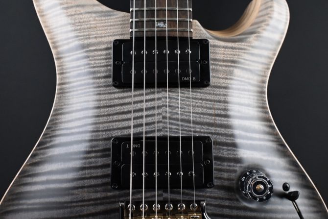 PRS Wood Library Custom 24 Piezo 10-Top Gray Black Fade #121