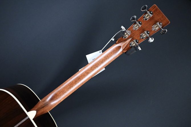 Martin Standard Series HD-28 Natural #865