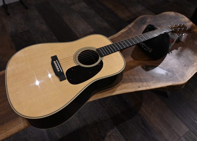 Martin Standard Series HD-28 Natural #865