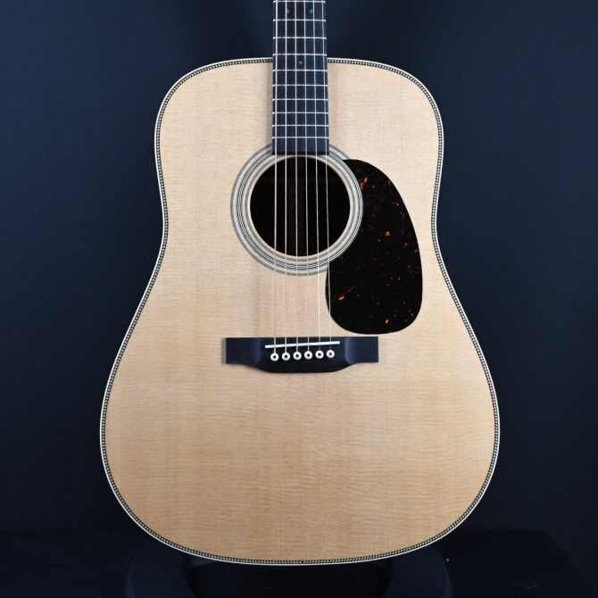 Martin Standard Series HD-28 Natural #865