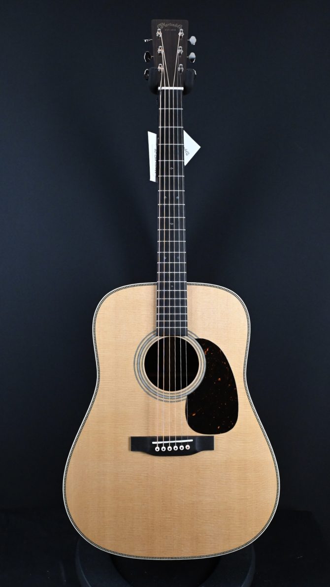 Martin Standard Series HD-28 Natural #865