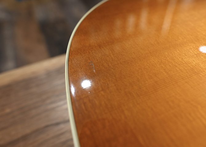 Taylor GA6 Grand Auditorium Sunburst Acoustic Guitar 2007