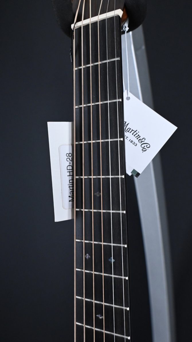 Martin Standard Series HD-28 Natural #865