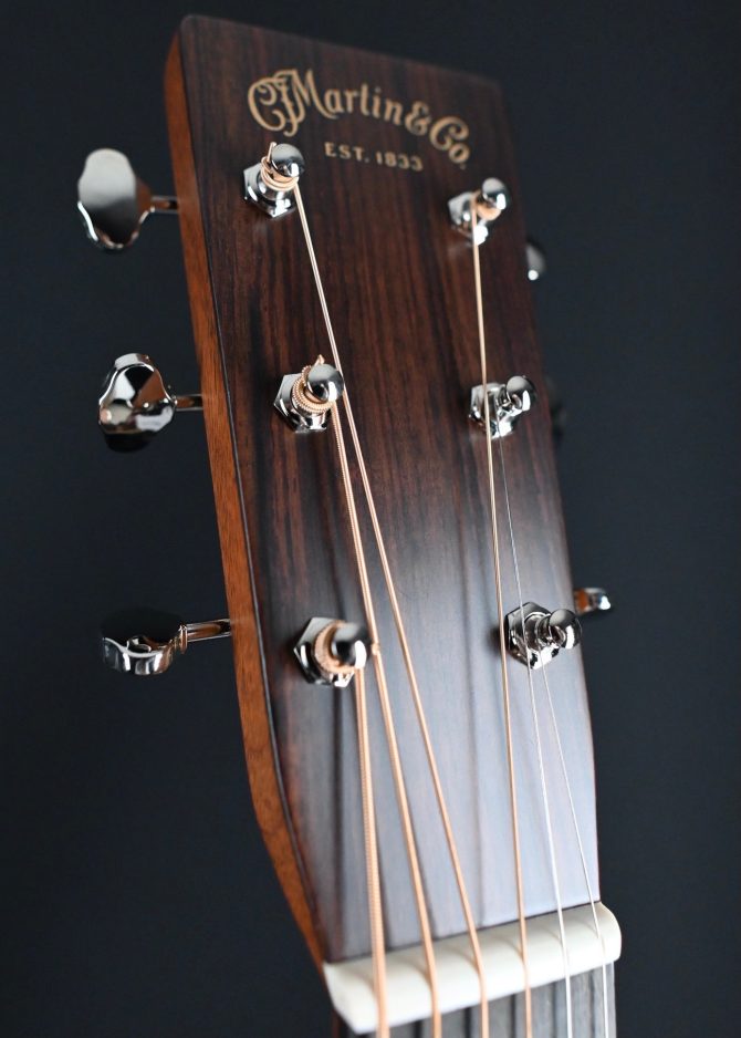 Martin Standard Series D-28 Natural #689