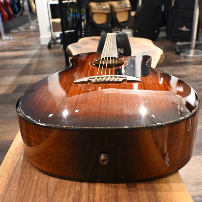 Alvarez MG66ce Custom Shadowburst Masterworks Grand Auditorium 2023