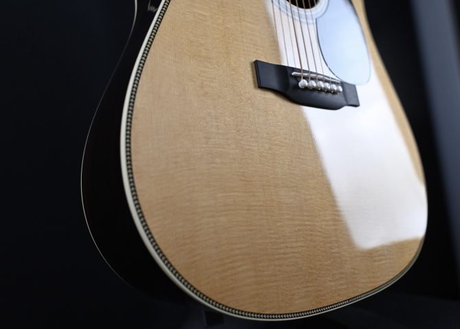 Martin Standard Series HD-28 Natural #865