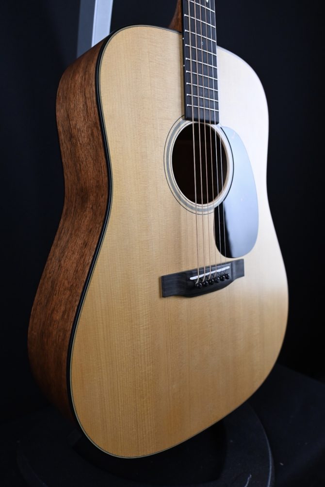 Martin Standard Series D-18 Satin Natural #373