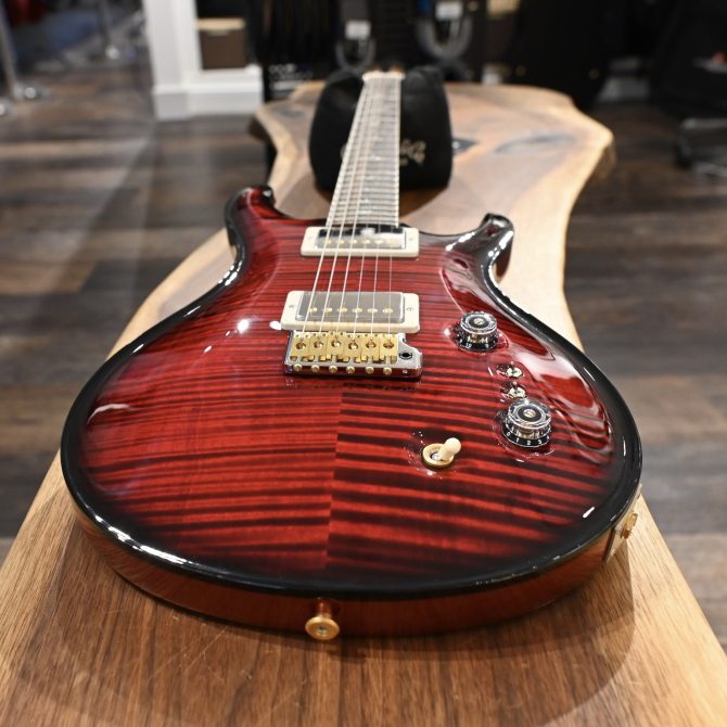 PRS McCarty Tremolo 10-Top Red Tiger w/ Metallic Back #237