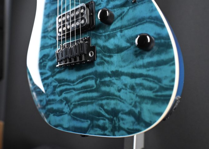 Ibanez Gio Series GRG120QASP-BGD Blue Gradation #748