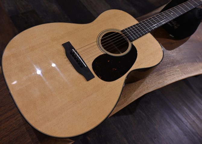Martin 000-18 Orchestra Model Acoustic #670