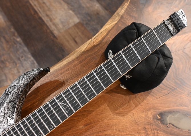 Legator Revenant Series R7F-BI Black Ice #206