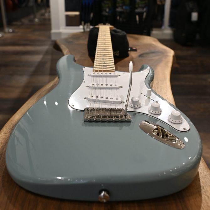 PRS SE Silver Sky Maple Stone Blue #428