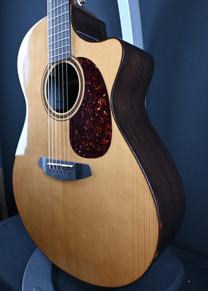 Breedlove Performer Pro Concerto A-CE 2023