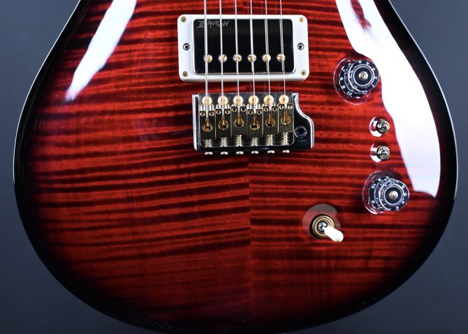 PRS McCarty Tremolo 10-Top Red Tiger w/ Metallic Back #237