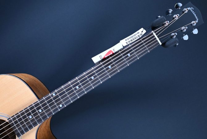 Eastman AC222CE Natural Grand Auditorium #511