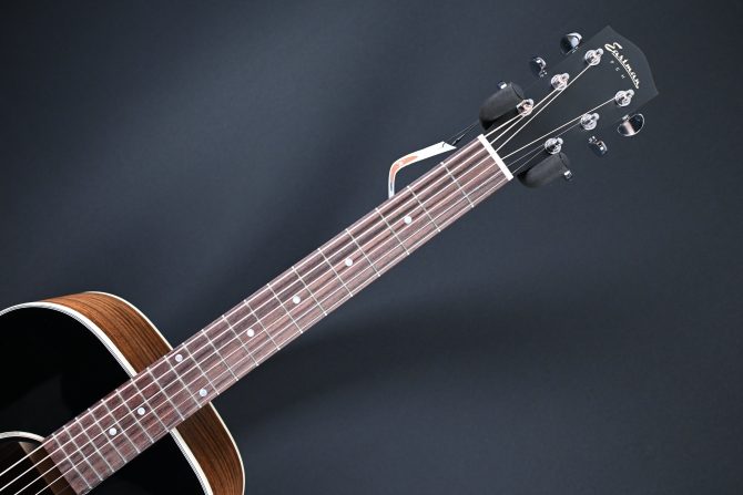 Eastman PCH2-OM Orchestra Model Black #973