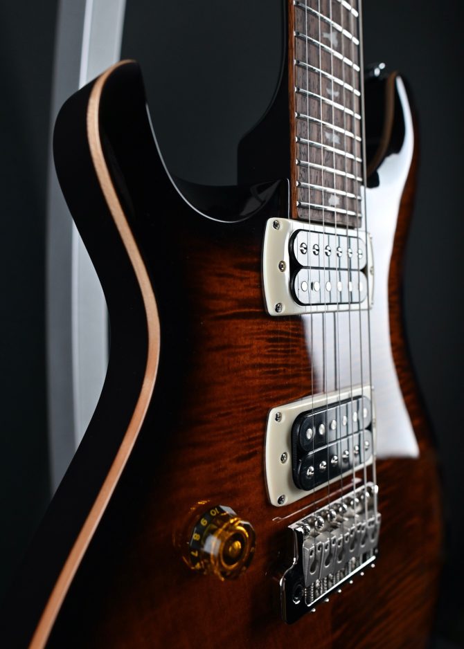 PRS SE Custom 24 "Lefty" Black Gold Sunburst #081