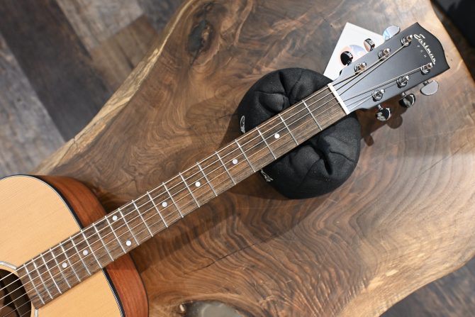 Eastman PCH1-OM Orchestra Model Natural #280