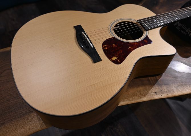 Eastman AC222CE Natural Grand Auditorium #511