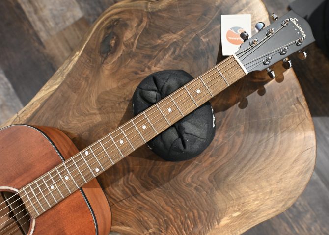 Eastman PCH1-OM Classic Orchestra Model #073