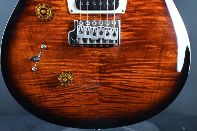 PRS SE Custom 24 "Lefty" Black Gold Sunburst #081