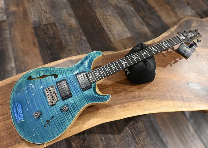 PRS Wood Library Custom 24 Semi-Hollow One-Piece Artist Grade Top Laguna #010