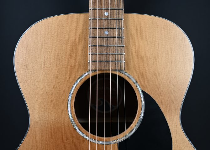 Eastman PCH1-OM Orchestra Model Natural #273