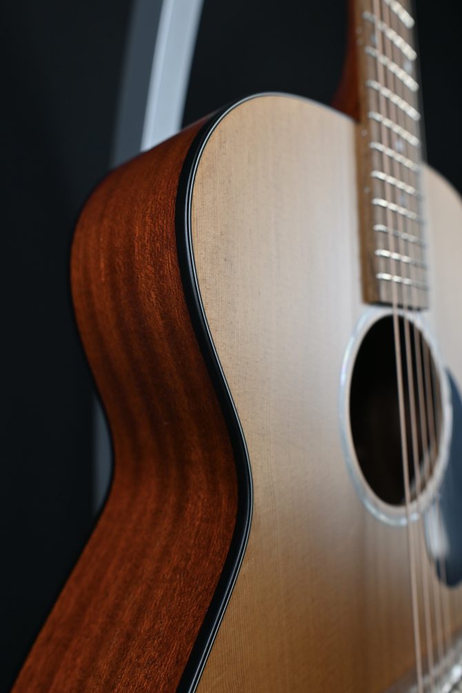 Eastman PCH1-OM Orchestra Model Natural #273