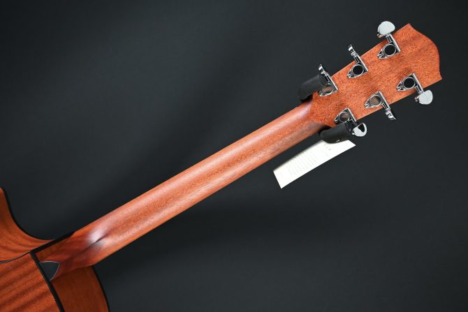 Eastman PCH1-GACE Natural Grand Auditorium #622