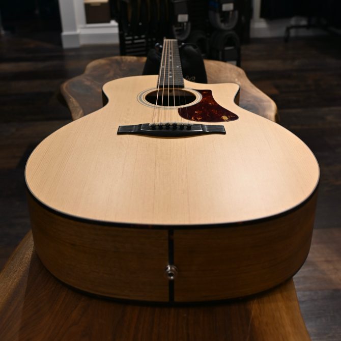 Eastman AC222CE Natural Grand Auditorium #511