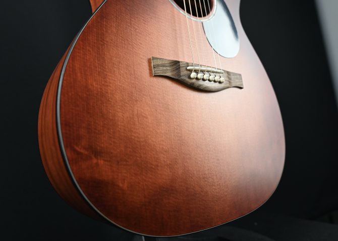 Eastman PCH1-OM Classic Orchestra Model #073