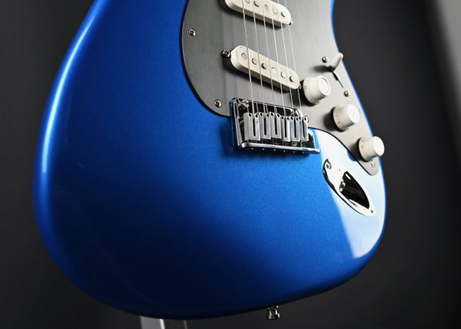 Fender American Ultra II Stratocaster Noble Blue 2024