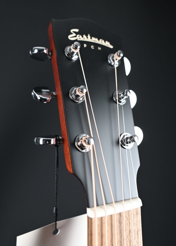 Eastman PCH1-OM Orchestra Model Natural #273