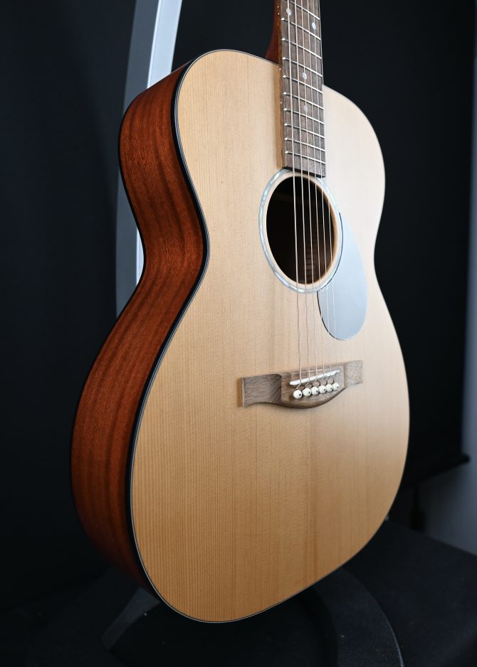 Eastman PCH1-OM Orchestra Model Natural #280