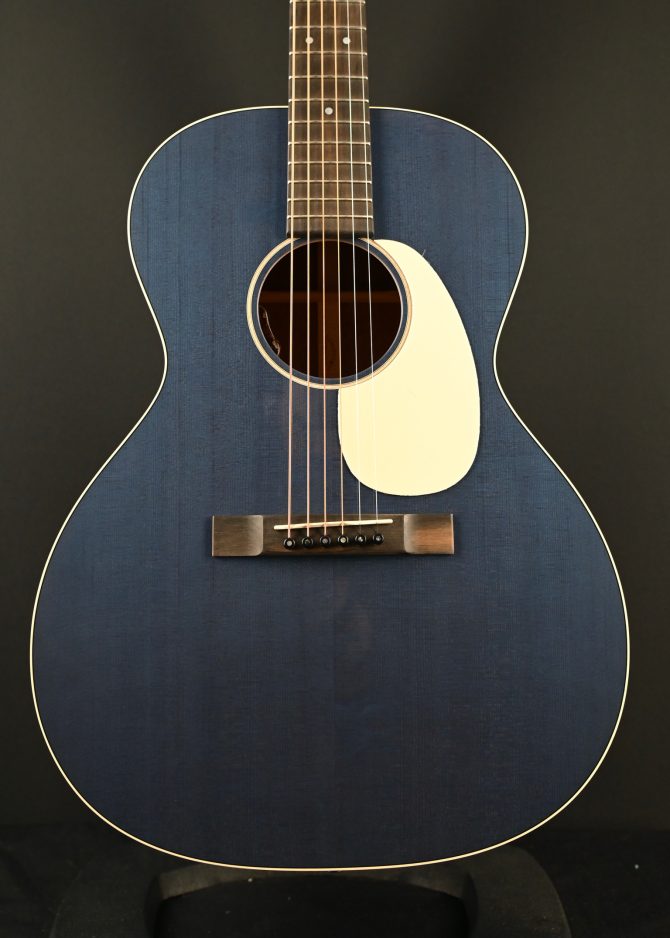 Martin 00L-16E Blue Denim #663