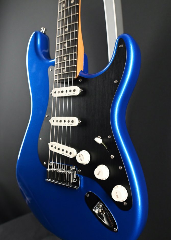 Fender American Ultra II Stratocaster Noble Blue 2024