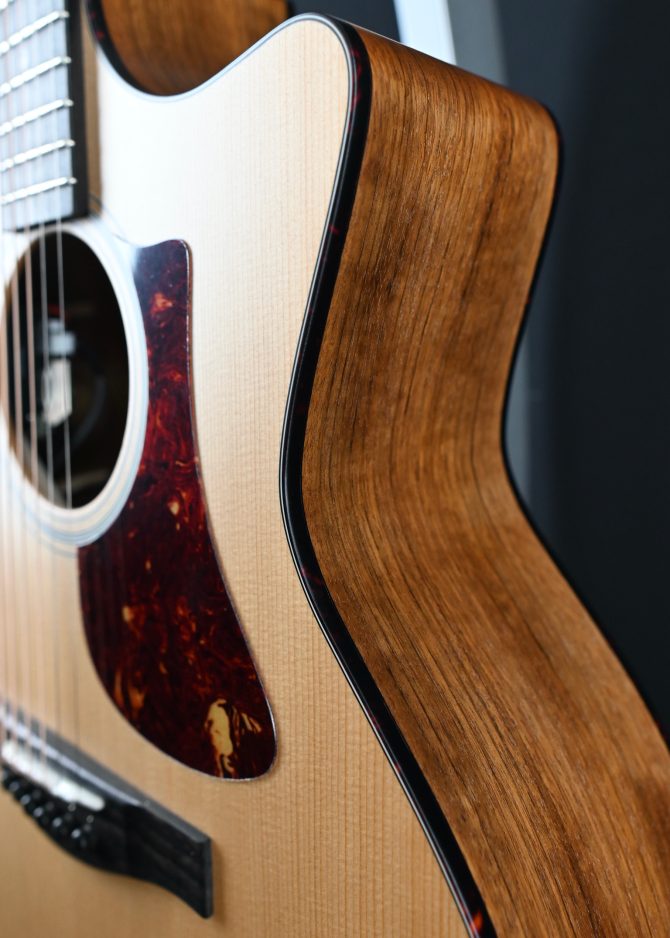 Eastman AC222CE Natural Grand Auditorium #511