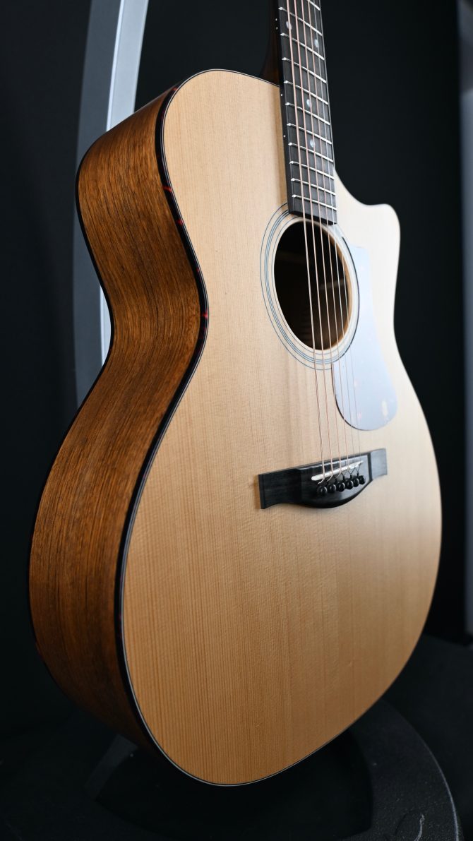 Eastman AC222CE Natural Grand Auditorium #511