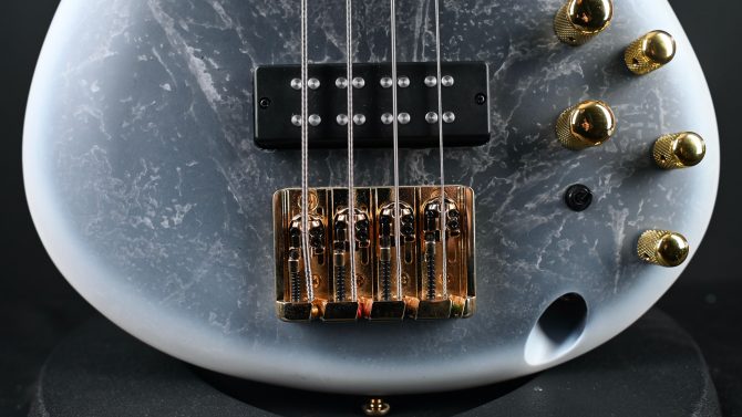 Ibanez SR300EDX-FBM Frozen Black Glacier Matte #782