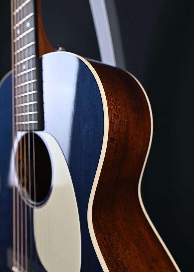 Martin 00L-16E Blue Denim #663